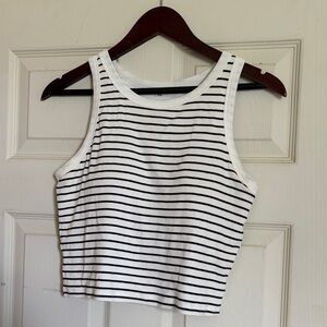 Uniqlo L Black and White Halter w/ Bra